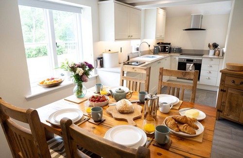 Hermitage Cottage | Grimsbury Castle - Luxury Cottages