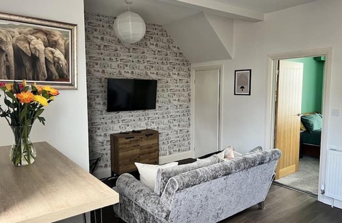 Keynsham Apartment | Ground floor flat