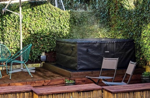 Manchester House | Group Escape - Hot Tub, Fire Pit & Event Space