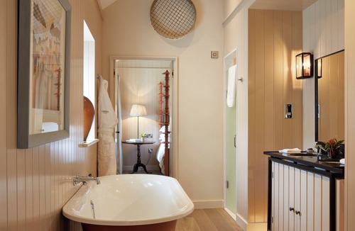 Molleston Hotel | Grove of Narberth