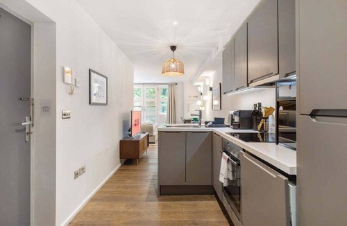 Cantelowes Apartment | GuestReady - Modern Studio In Camden