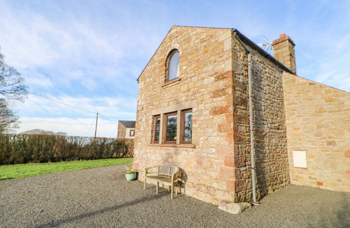 Brampton Cottage | HADRIAN'S VIEW, pet friendly, with open fire in Brampton, Cumbria