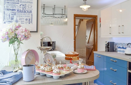 Hele Cottage | Harbour Hideaway circa 1750