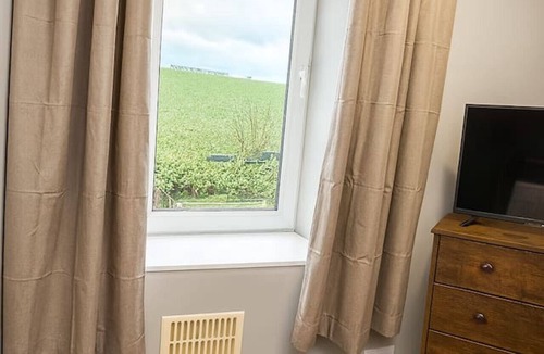 Ferryden Apartment | Harbour Lights Retreat