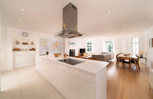 Lynmouth Apartment | Harbour Rest – 3-Bed Sea View Apartment at Tors Park