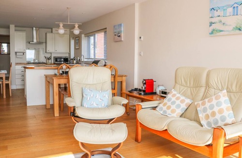 Christchurch Cottage | Harbour View, Mudeford