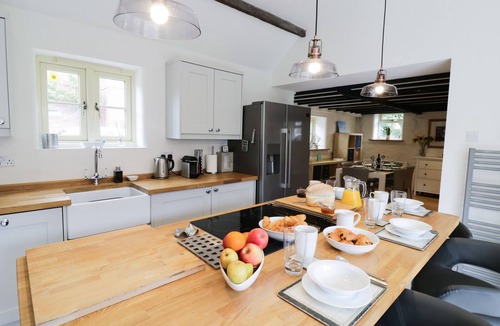 East Norton Cottage | Hard Day's Night