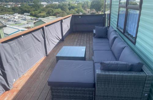 Penparcau Resort | Haven on the Hill 2 Bed Caravan with Town Views of Aberystwyth