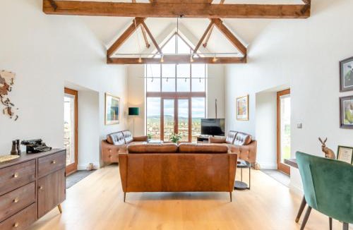 Old Bewick House | Haybale Barn