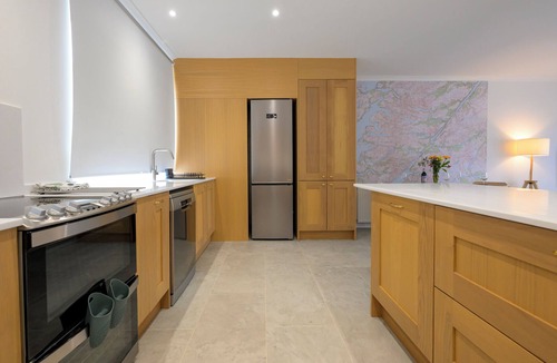 Fort William Apartment | Heathercroft Apartment-Modern Comfort in Fort William.