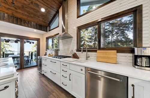 Zephyr Cove House | Heavenly lakeview home with hot tub and large kitchen Luxe42