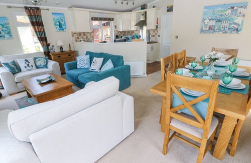 Amroth Cottage | HEDDWCH, pet friendly, luxury holiday cottage in Wisemans Bridge