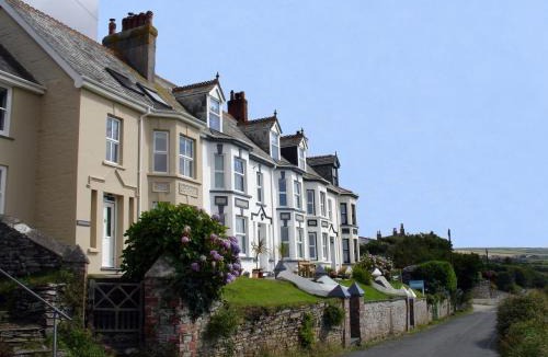Treknow House | Heightley House