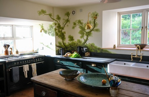 Felindre Farchog House | HENLLYS, pet friendly, with open fire in Newport, Pembrokeshire