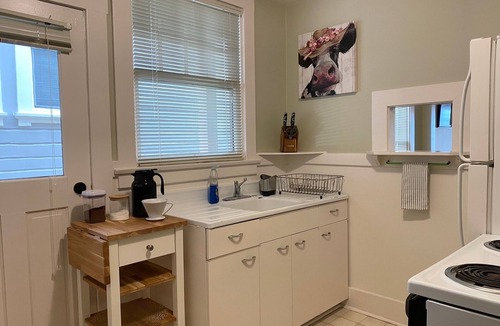 Astoria Apartment | Historic Downtown Flat, No. 1