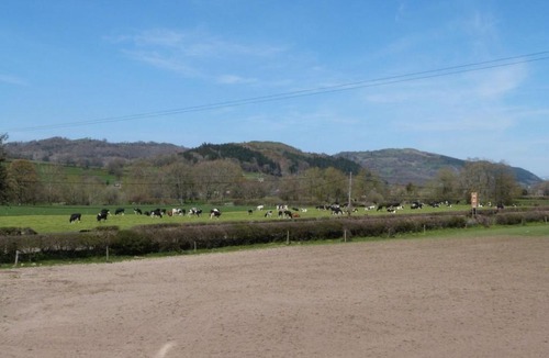 Llangyniew House | Holiday Home Bwthyn Bach by Interhome