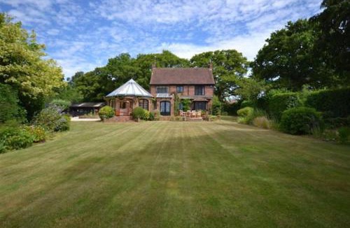 Burley House | Holmans NEW FOREST