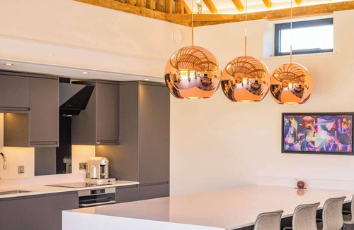 Tring House | Honey Barn - Stunning 4-Bed Rural Paradise