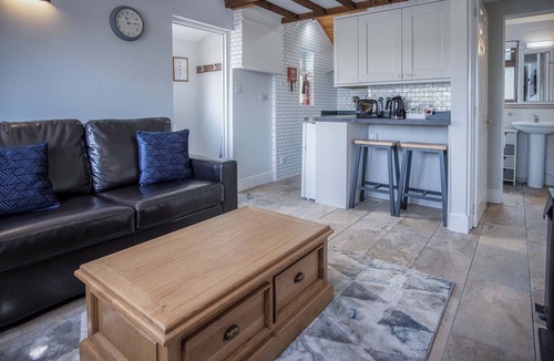 Amroth Cottage | Honeysuckle Cottage - 1 Bedroom - Amroth