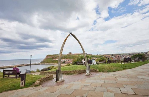 West Cliff House | Host & Stay | 4 The Mount