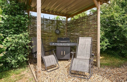 Harleston House | Host & Stay | Shepherds Delight