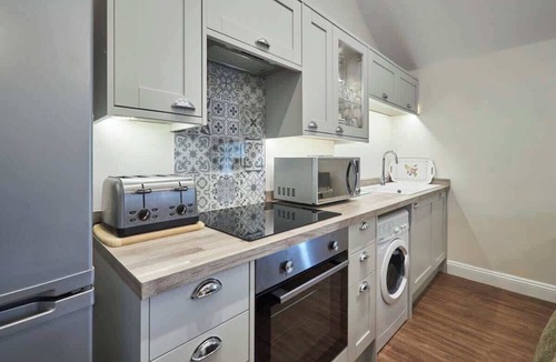 Newbrough Apartment | Host & Stay | The Granary, Carr Edge