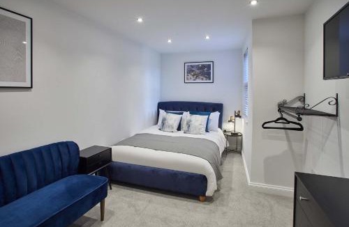Whitby Apartment | Host & Stay - The View, Hudsons Yard House