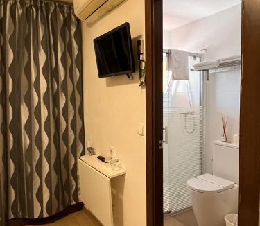 Cubelles House | Hostal Cubelles