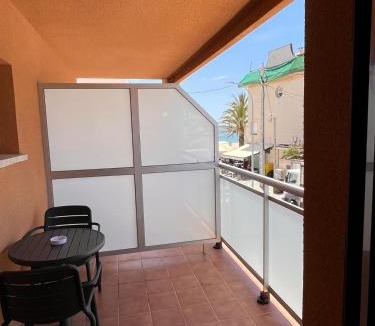 Cubelles House | Hostal Cubelles