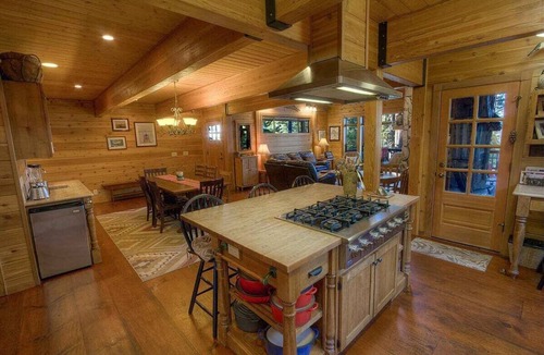 Zephyr Cove House | Hot Tub | Pool Table | Deck | Walk to Lake