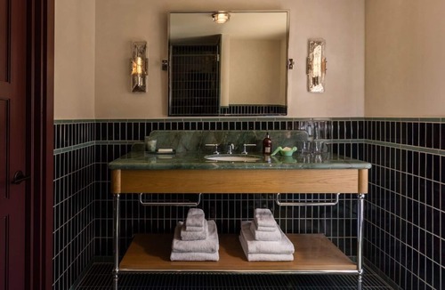 Greater Heights Hotel | Hotel Daphne