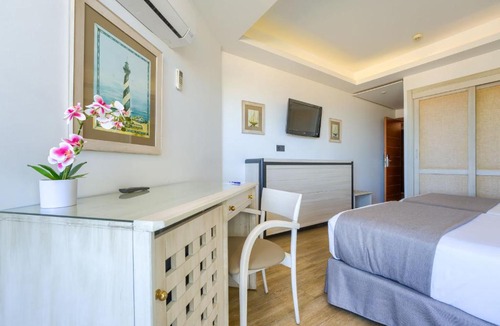 Valdelagrana Hotel | Hotel Puerto Bahía & Spa