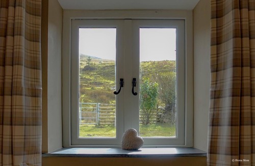 Llangadog House | Huge Luxurious Barn conversion