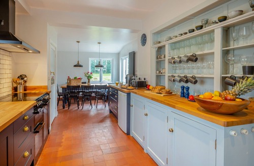 Bwlchtocyn House | Hywelfa - Five Bedroom House, Sleeps 10