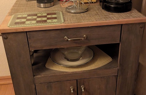 South Capitol Condo | Immaculate one bdrm in South Capitol with all amenities and no deposits