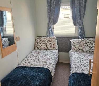 Porthcawl Ski Chalet | Inviting 3-Bed Caravan in Porthcawl