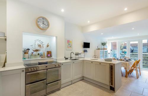 Llanbedr House | Isfryn