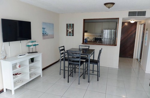 Isla Verde Apartment | Isla Verde Beach Front Large 1 Bedroom Apt. 208 Tower 1 Coral Beach