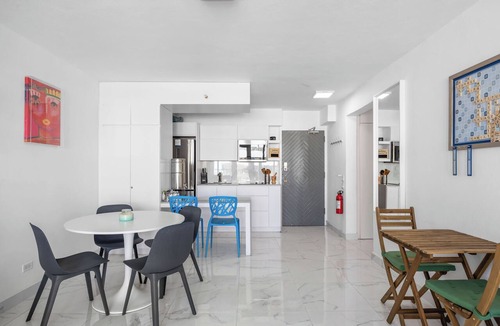 Isla Verde Apartment | Isla Verde Beachfront ESJ Tower by Otium