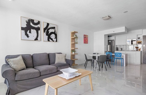 Isla Verde Apartment | Isla Verde Beachfront ESJ Tower by Otium