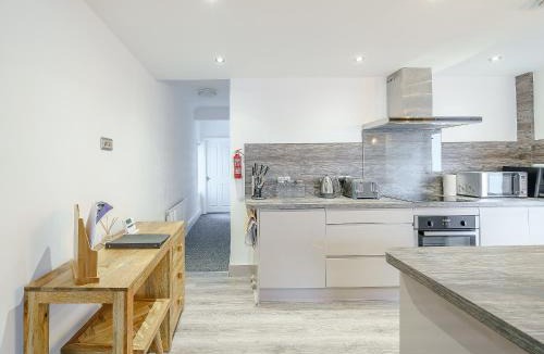 Thornton-Cleveleys House | Kays