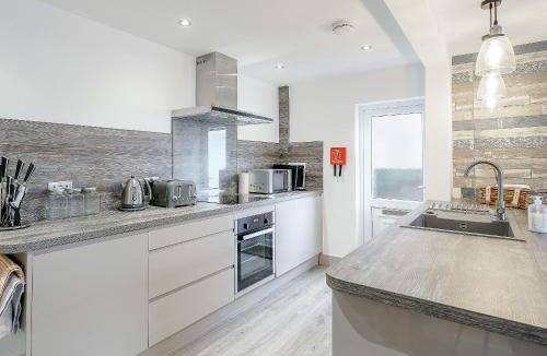 Thornton-Cleveleys House | Kays