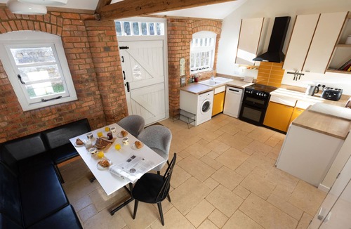 Deddington House | Kerry House - a cottage that sleeps 4 guests in 2 bedrooms