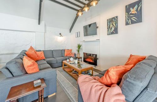 Pentrefelin House | Kingfisher
