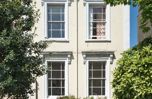 Clifton Apartment | Kitchenette Double Room with Shared Bathroom