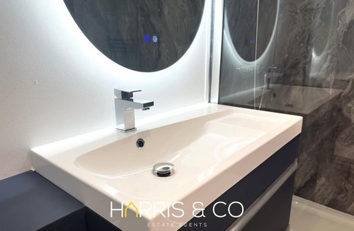 Fleetwood Apartment | Kittiwake