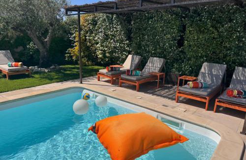 Plan-d'Orgon Bed & Breakfast | La Bastide des Romarins