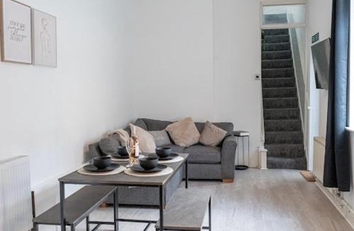 Splott House | La Casa de Class - Luxury & Comfort