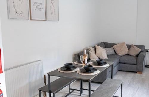 Splott House | La Casa de Class - Luxury & Comfort