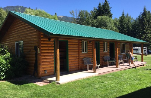 Troy Cabin | Lakefront - 3 attached Cabins with large picnic shelter; dock, ON BULL LAKE